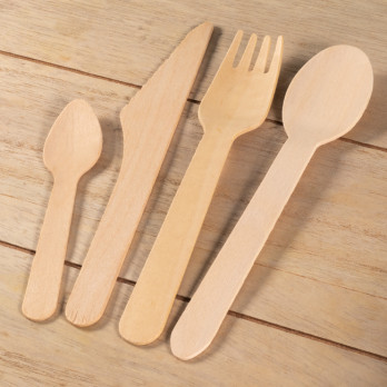 Cubiertos de madera