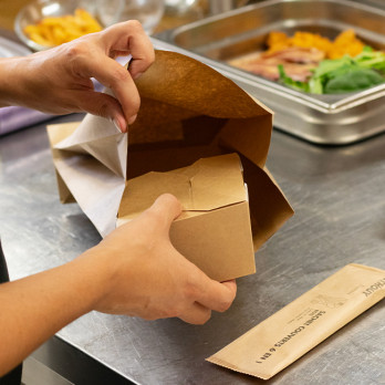 Fiambrera rectangular de cartón kraft 800 ml