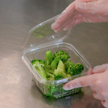 Bandeja PET de 370 ml con tapa contigua