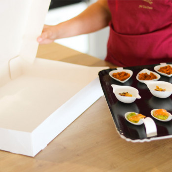 Caja bandeja de cartón para catering 28 x 42 cm