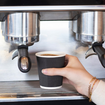 Vaso negro de triple pared 8 Oz