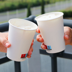 Vasos de cartón duraderos y económicos