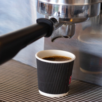 Vaso de papel negro triple pared 4 Oz