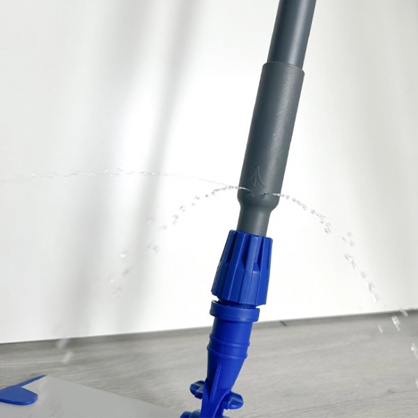 Fregona de suelo con depósito de 600 ml