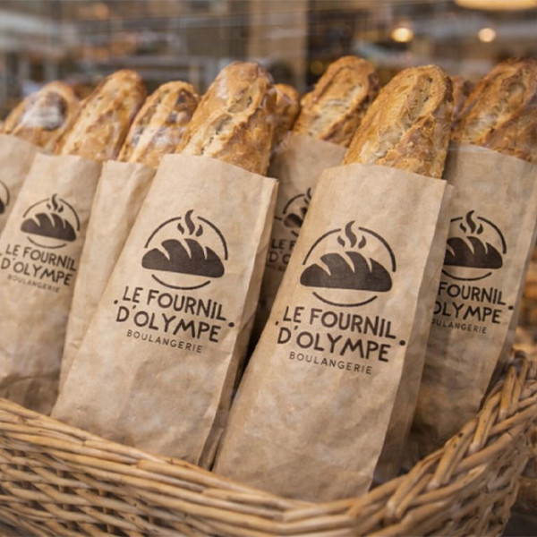 Baguette tradition envasada en una bolsa personalizada para la tradición