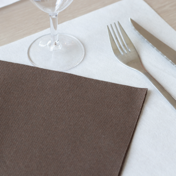 Servilleta soft aspecto tisú marrón chocolate 40 x 40