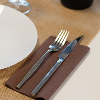 Servilleta de papel doble punto chocolate 40 x 40